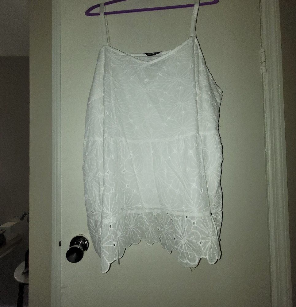 BloomChic Solid Floral Cotton Blended Cami Top - Picture 2 of 3